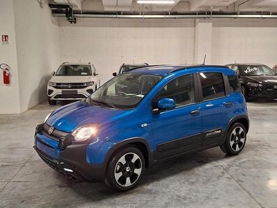 Nuova Fiat Panda 70 CV (51 kW) 2025 Blu Utilitaria