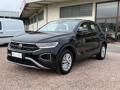 Usata VW T-Roc Style 110 CV (80 kW) 2023 Nero SUV