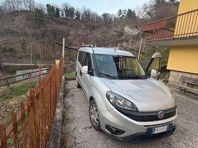 Usata Fiat Doblò Lounge 95 CV (69 kW) 2019 Grigio Monovolume