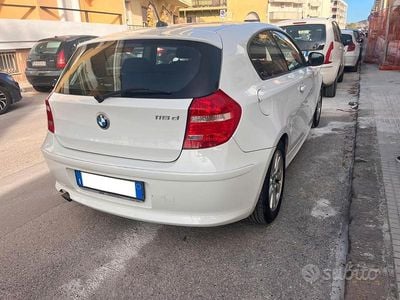 Usata BMW 118 2011 Bianco Utilitaria