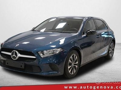 Usata Mercedes A160 Business 109 CV (80 kW) 2021 Blu Berlina