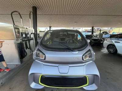 Usata XEV Yoyo 13 kW (19 CV) 2024 Grigio Utilitaria