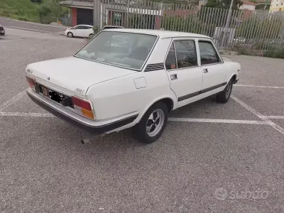 Usata Fiat 1600 98 CV (72 kW) 1981 Bianco Berlina