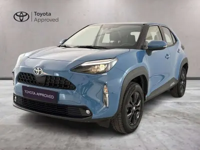 Usata Toyota Yaris Cross Active 116 CV (85 kW) 2022 Blu/azzurro SUV