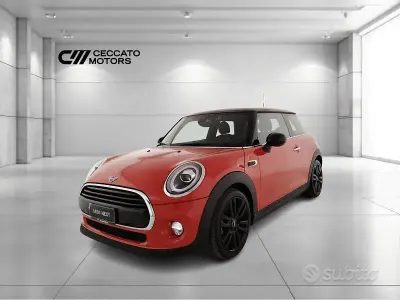 Usata Mini Cooper D Business 116 CV (85 kW) 2019 Giallo Utilitaria