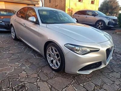 Usata Alfa Romeo Giulia Super 190 CV (139 kW) 2019 Argento Berlina