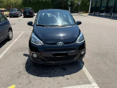 Usata Hyundai i10 66 CV (48 kW) 2015 Nero Utilitaria