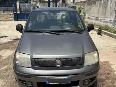 Usata Fiat Panda 69 CV (50 kW) 2012 Grigio Utilitaria