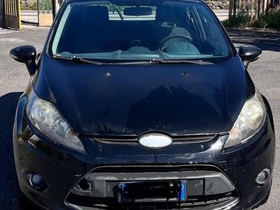 Usata Ford Fiesta 96 CV (70 kW) 2010 Nero Utilitaria