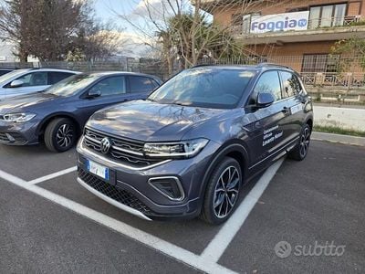 Ny VW T-Cross R-line 116 HK (85 kW) 2025 Grå SUV