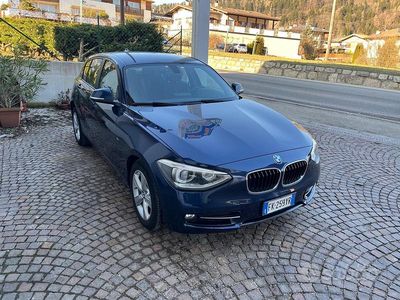Begagnad BMW 118 Sport Line 143 HK (105 kW) 2014 Blå Halvkombi