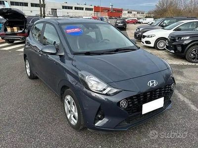 Blu Usata 2022 Hyundai i10 Utilitaria | 12.499 € (Buon prezzo)