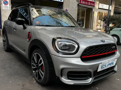 Begagnad Mini John Cooper Works Clubman 306 HK (225 kW) 2023 Silver Kombi