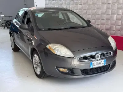Usata Fiat Bravo Dynamic 120 CV (88 kW) 2007 Beige Utilitaria