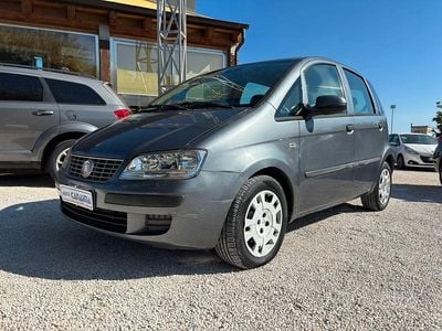 Usata Fiat Idea 95 CV (69 kW) 2011 Grigio Monovolume
