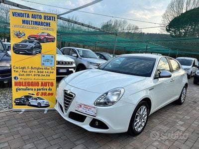 Usata Alfa Romeo Giulietta Exclusive 105 CV (77 kW) 2011 Bianco Utilitaria