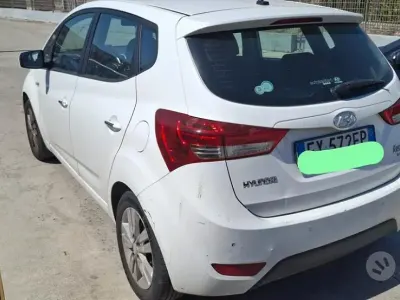 Usata Hyundai ix20 Comfort 88 CV (64 kW) 2015 Bianco Utilitaria
