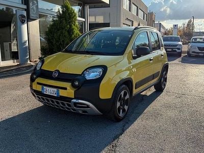 Usata Fiat Panda Cross Cross 70 CV (51 kW) 2020 Giallo Utilitaria