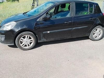 Usata Renault Clio III 85 CV (62 kW) 2007 Nero Monovolume