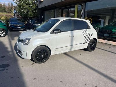 Usata Renault Twingo Urban Night 30 kW (42 CV) 2022 Bianco Utilitaria