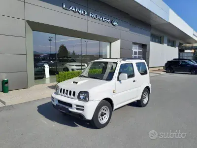 Usata Suzuki Jimny 86 CV (63 kW) 2010 Bianco SUV
