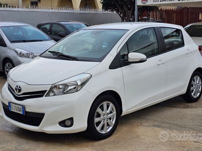 usata Toyota Yaris 1.0 benz anno 2012