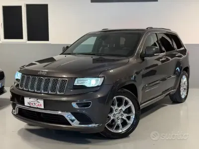 Usata Jeep Cherokee Summit 352 CV (258 kW) 2015 Grigio SUV