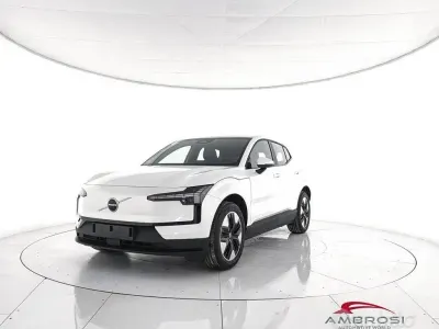 Nuova Volvo EX30 Core 149 kW (203 CV) 2026 Crystal white SUV
