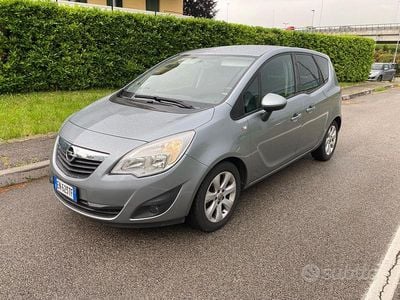 Occasion Opel Meriva 110 ch (80 kW) 2012 Gris Monospace