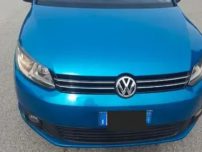 Usata VW Touran Trendline 105 CV (77 kW) 2011 Verde Monovolume