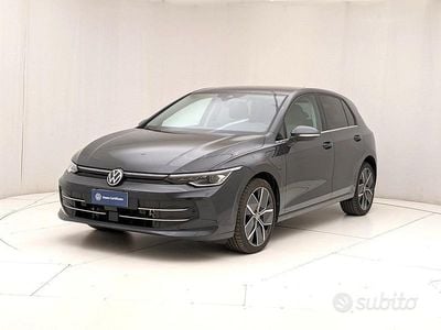 Grigio Usata 2025 VW Golf Style Berlina | 33.900 € (Buon prezzo)