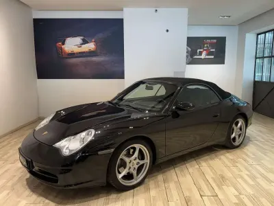 Usata Porsche 911 Carrera Cabriolet 320 CV (235 kW) 2001 Nero Cabrio