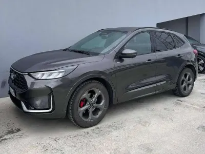 Usata Ford Kuga ST-Line X 152 CV (111 kW) 2024 Grigio SUV