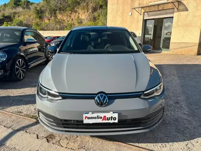 Usata VW Golf VIII Style 115 CV (84 kW) 2021 Grigio Berlina