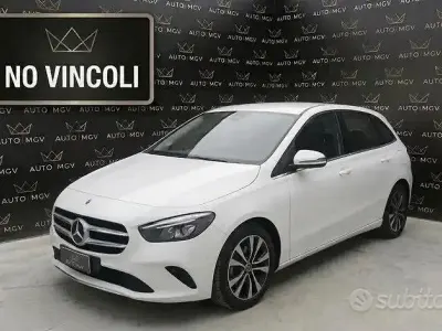 Usata Mercedes B180 116 CV (85 kW) 2022 Bianco Monovolume