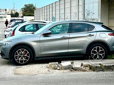 Usata Alfa Romeo Stelvio Lusso 210 CV (154 kW) 2018 Grigio SUV