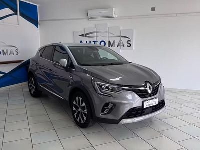 Usata Renault Captur Techno 90 CV (66 kW) 2024 Grigio SUV