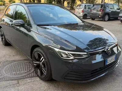 Usata VW Golf VIII 116 CV (85 kW) 2022 Grigio Berlina