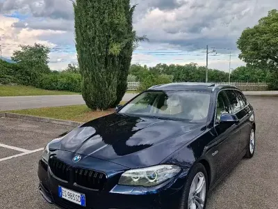 Usata BMW 530 258 CV (189 kW) 2013 Bluazzurro Station wagon