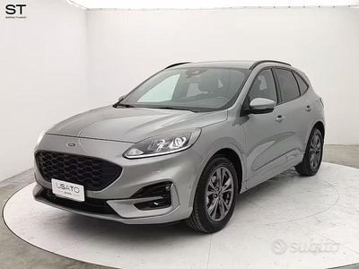 Usata Ford Kuga ST-Line 190 CV (139 kW) 2022 Grigio SUV