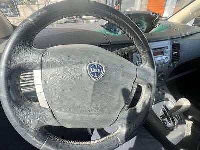 Usata Lancia Musa S 92 CV (67 kW) 2010 Monovolume