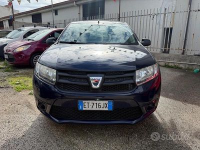 Usata Dacia Sandero Ambiance 75 CV (55 kW) 2014 Blu Utilitaria