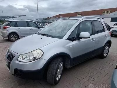 Usata Fiat Sedici Dynamic 107 CV (78 kW) 2007 Grigio SUV