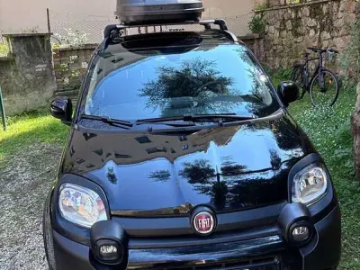 Usata Fiat Panda Cross Cross 69 CV (50 kW) 2023 Nero Utilitaria