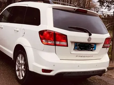 Usata Fiat Freemont Urban 140 CV (102 kW) 2012 Bianco SUV