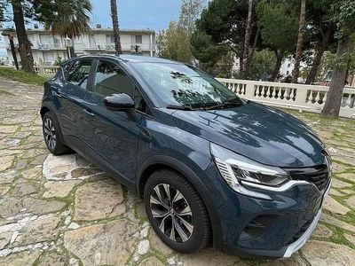 Usata Renault Captur 90 CV (66 kW) 2023 Blu SUV
