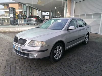 usata Skoda Octavia 1.6 16V FSI Elegance