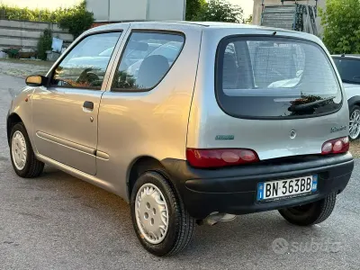 Usata Fiat 600 S 54 CV (39 kW) 2000 Grigio Berlina