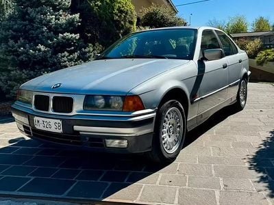 Usata BMW 318 Efficient Dynamics 116 CV (85 kW) 1996 Grigio Berlina