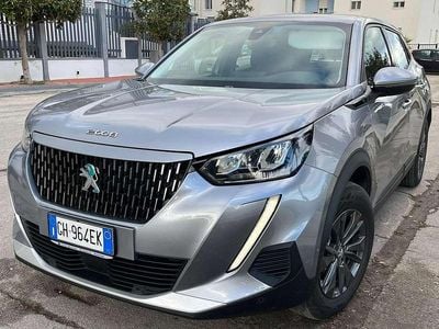 Usata Peugeot 2008 Active 56 kW (77 CV) 2021 Grigio SUV